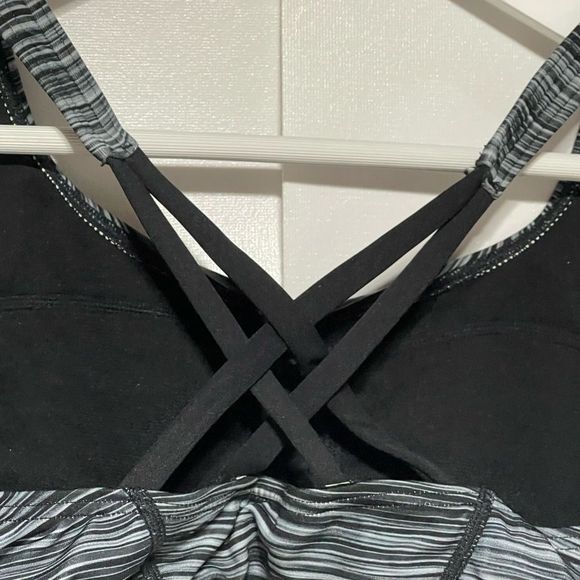 TYR Black/Gray Cross Back Sports Bra Large 10/12 - Picture 8 of 14